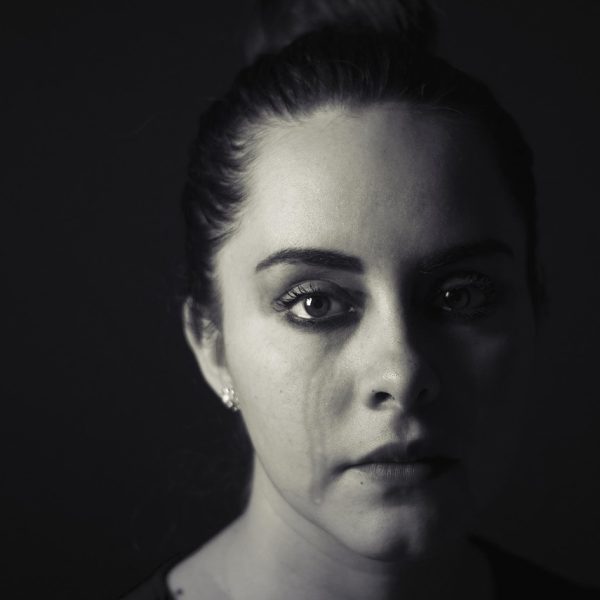 woman-1867127_1280
